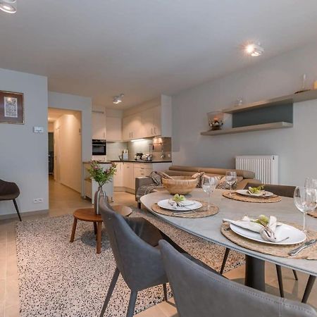 Huswell - Comfortable 2 Bedroom Apartment With Sea-View Knokke-Heist Buitenkant foto
